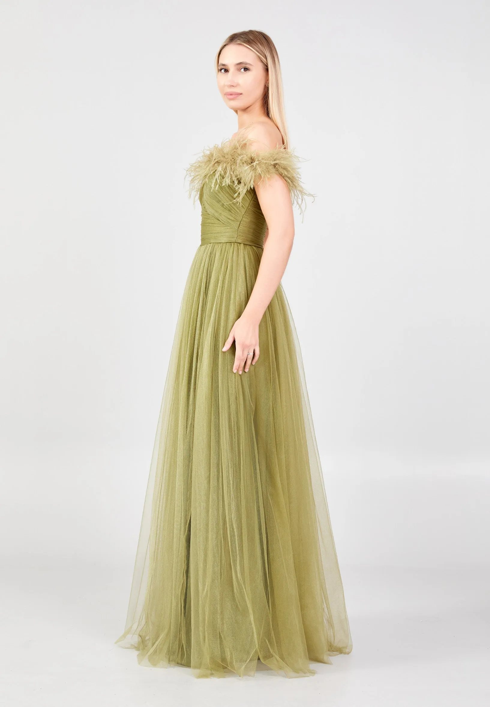 Feather Off Shoulder Maxi Tulle A - Line Regular Green Wedding Guest Dress - Green