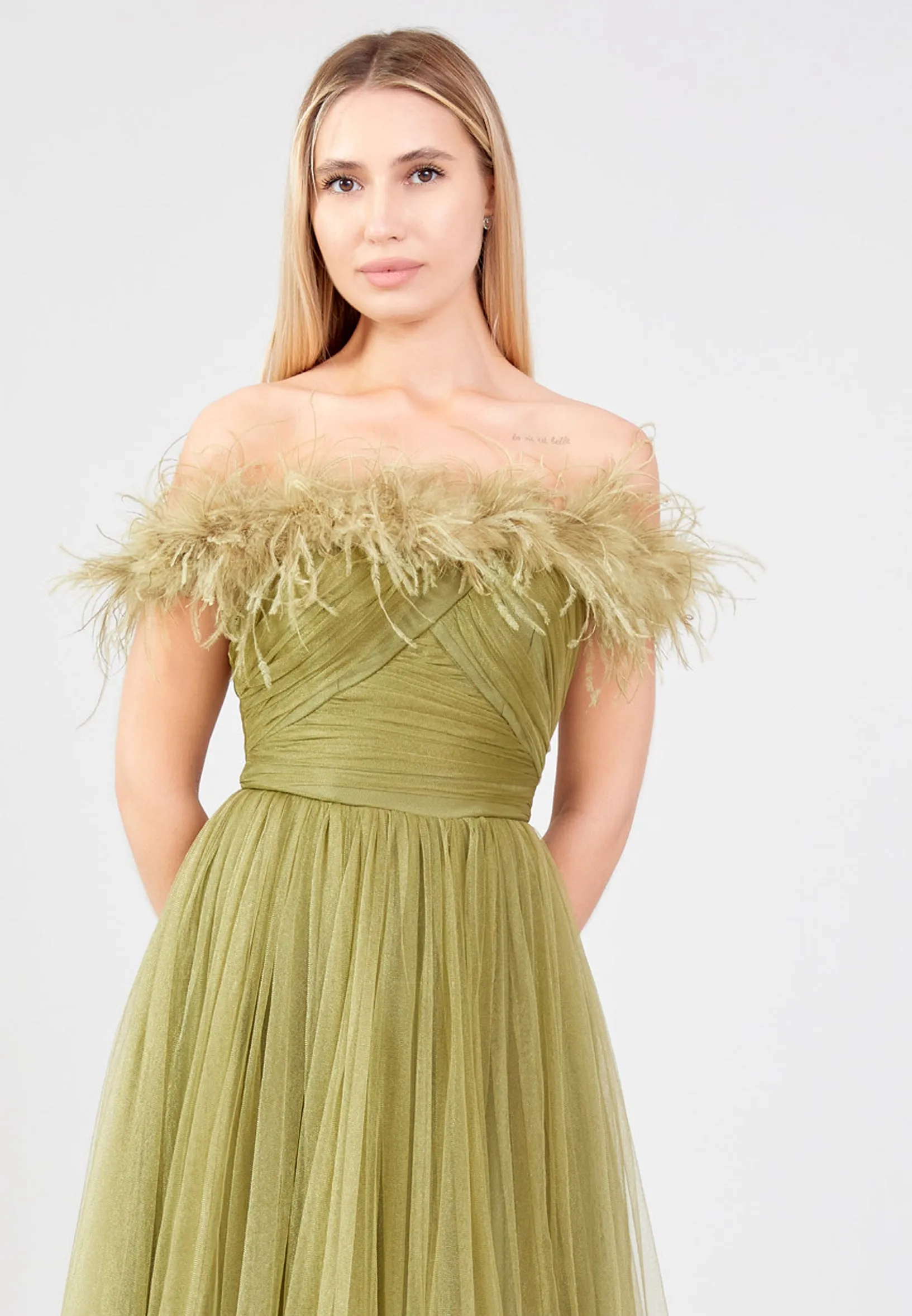 Feather Off Shoulder Maxi Tulle A - Line Regular Green Wedding Guest Dress - Green