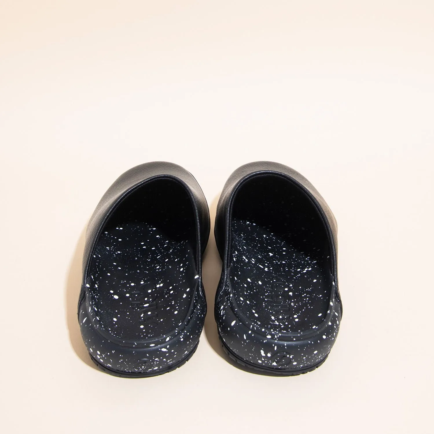 The Clog - Black Speckle