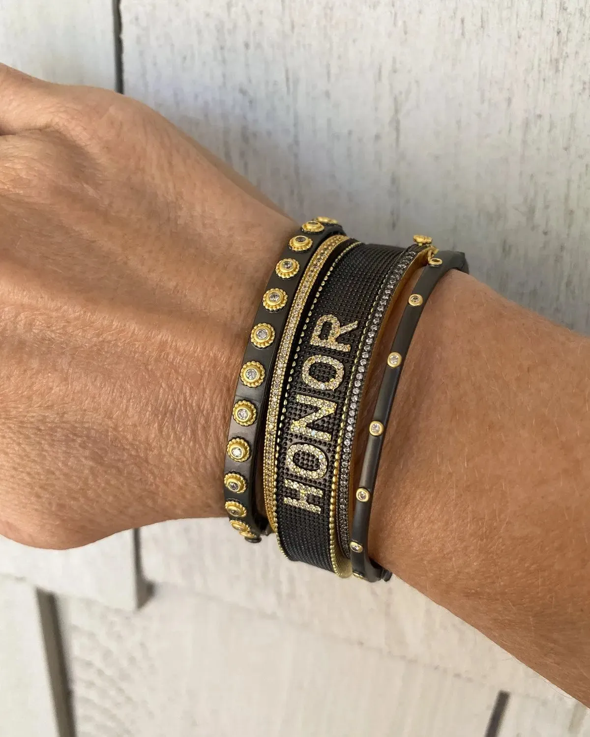 The HONOR Bracelet